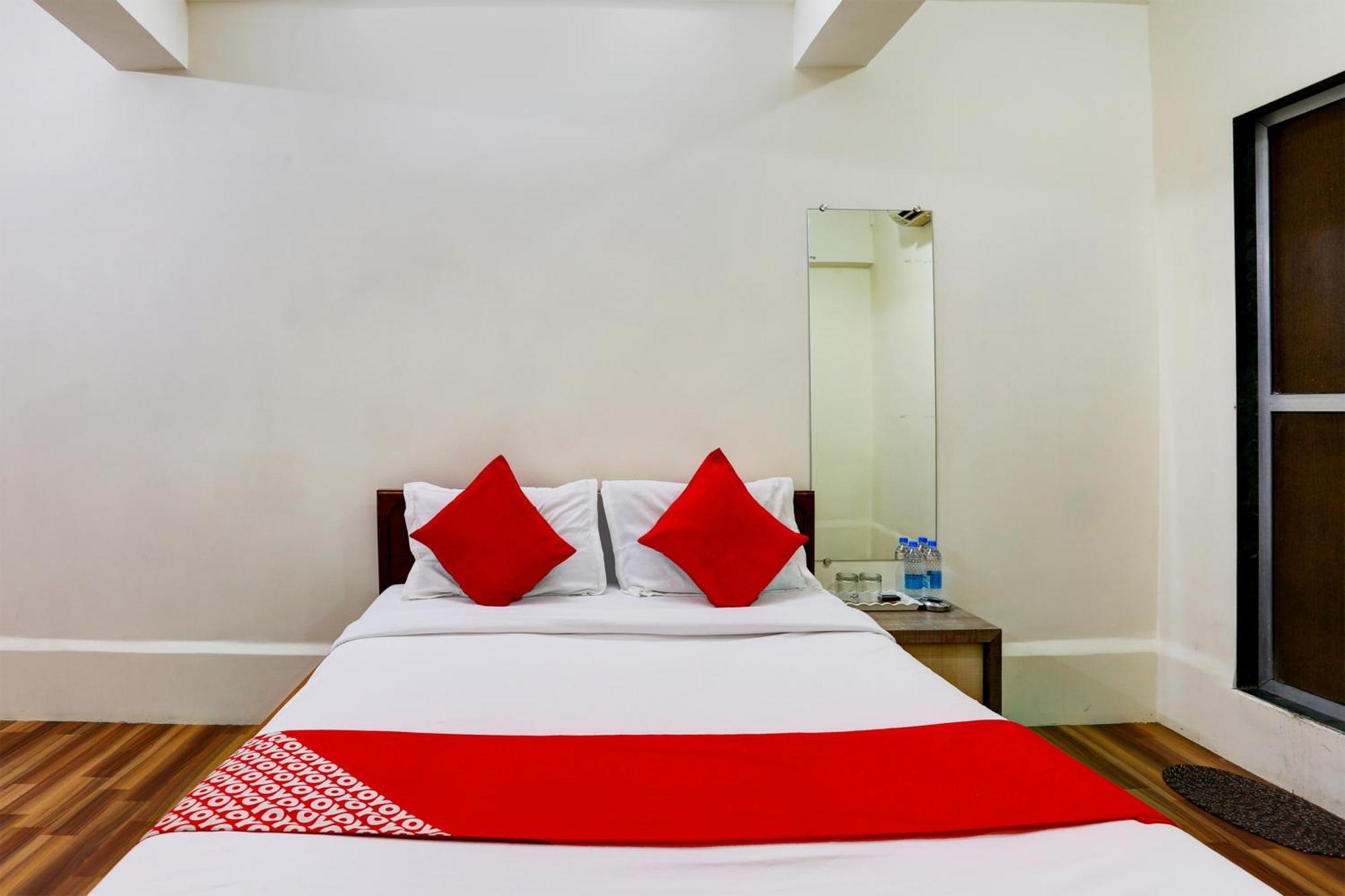 Hotel O Classic Mumbai Bagian luar foto